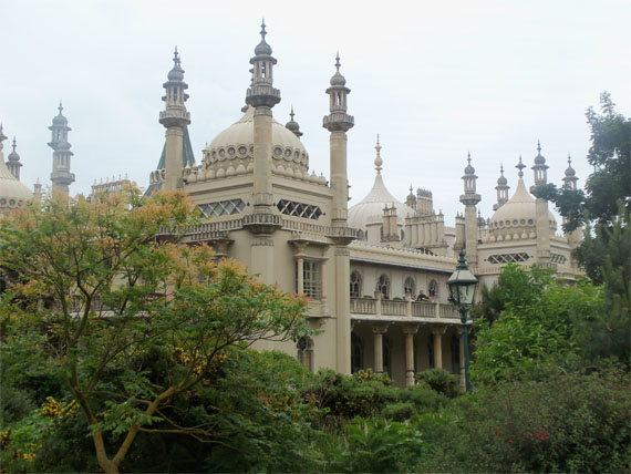image of Brighton's Royal Pavilion and surrounding gardens which are also used for winter ice skating